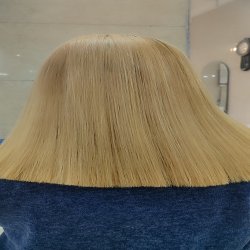من ارایشگر حرفه ای هستم