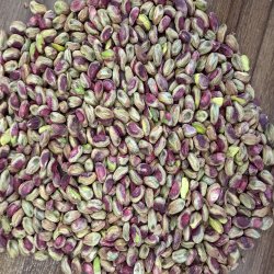 مغز پسته