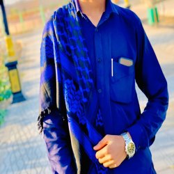 کارگر برق صنعتی