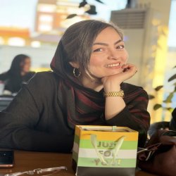 آموزش زبان فارسی و انگلیسی با  تکنیک های جدید 