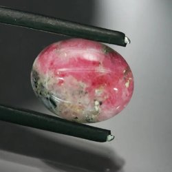 گوهر سنگ باستانی 