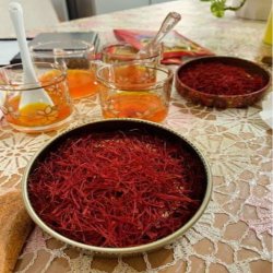 پسته و زعفران درجه یک خراسان