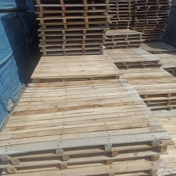 پالت چوبی