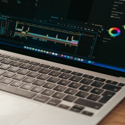 ادیتور هوش مصنوعی 