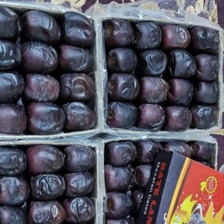 خرما تازه گوشتی پربرگ