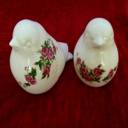چینی گلسرخی ریحانا