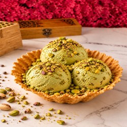 بستنی پسته‌ای 