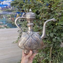 آنتیک و عتیقه فروشی