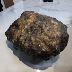 شهاب سنگ کریستال آلوین دار