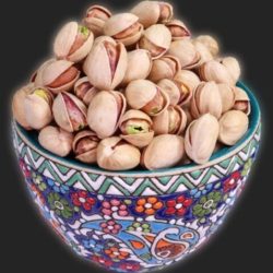 پسته و مغز پسته 